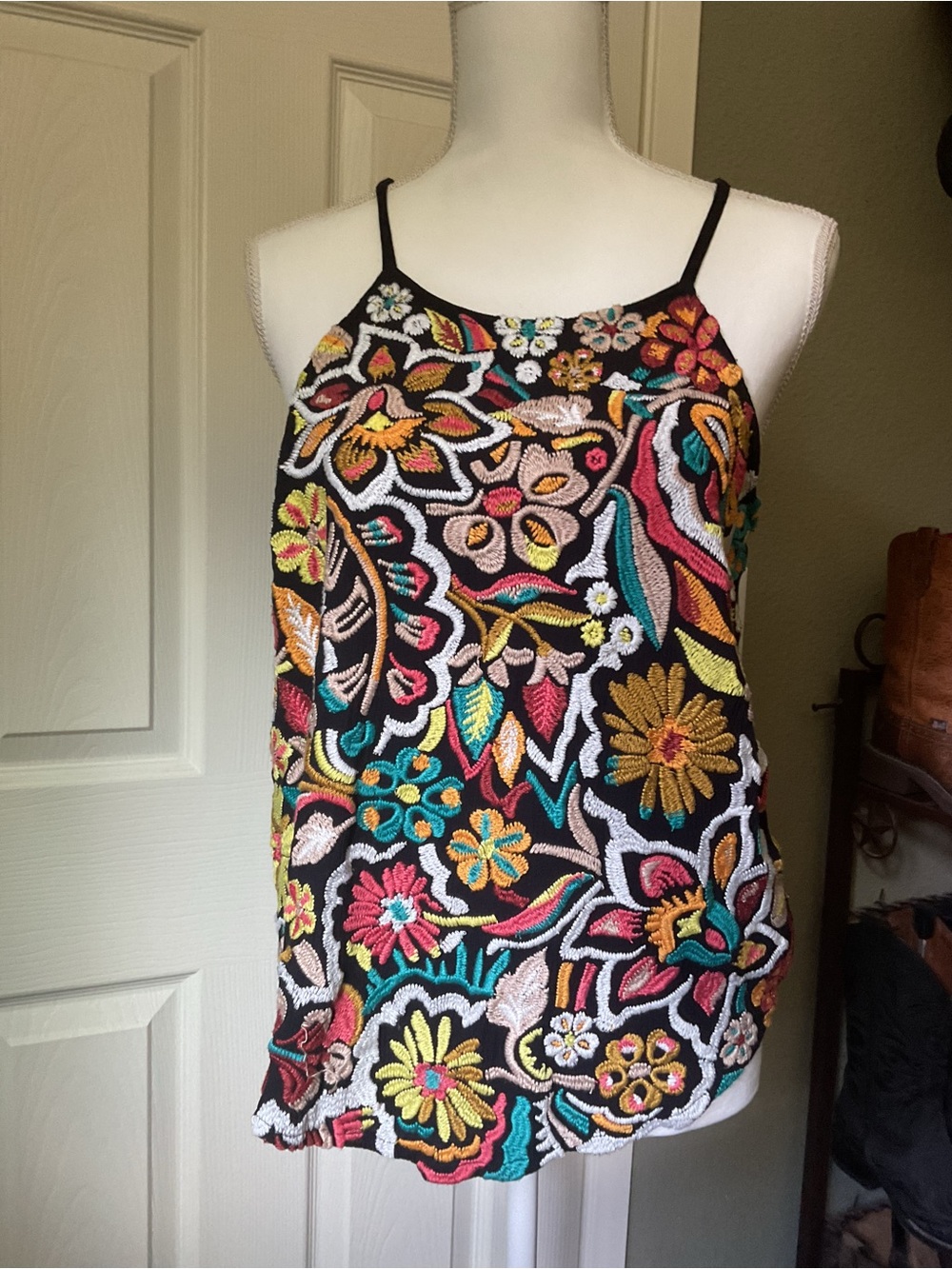 Idyllwind Black Floral Embroidered Cami with Multicolor Accents - Picture 2 of 4